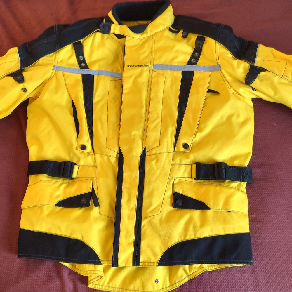 Tourmaster Transition Series 2 snowmobile/motorcycle jacket XL/46. Yellow/Black.